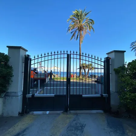 Le Regina, Palace Front De Mer شقة مينتون